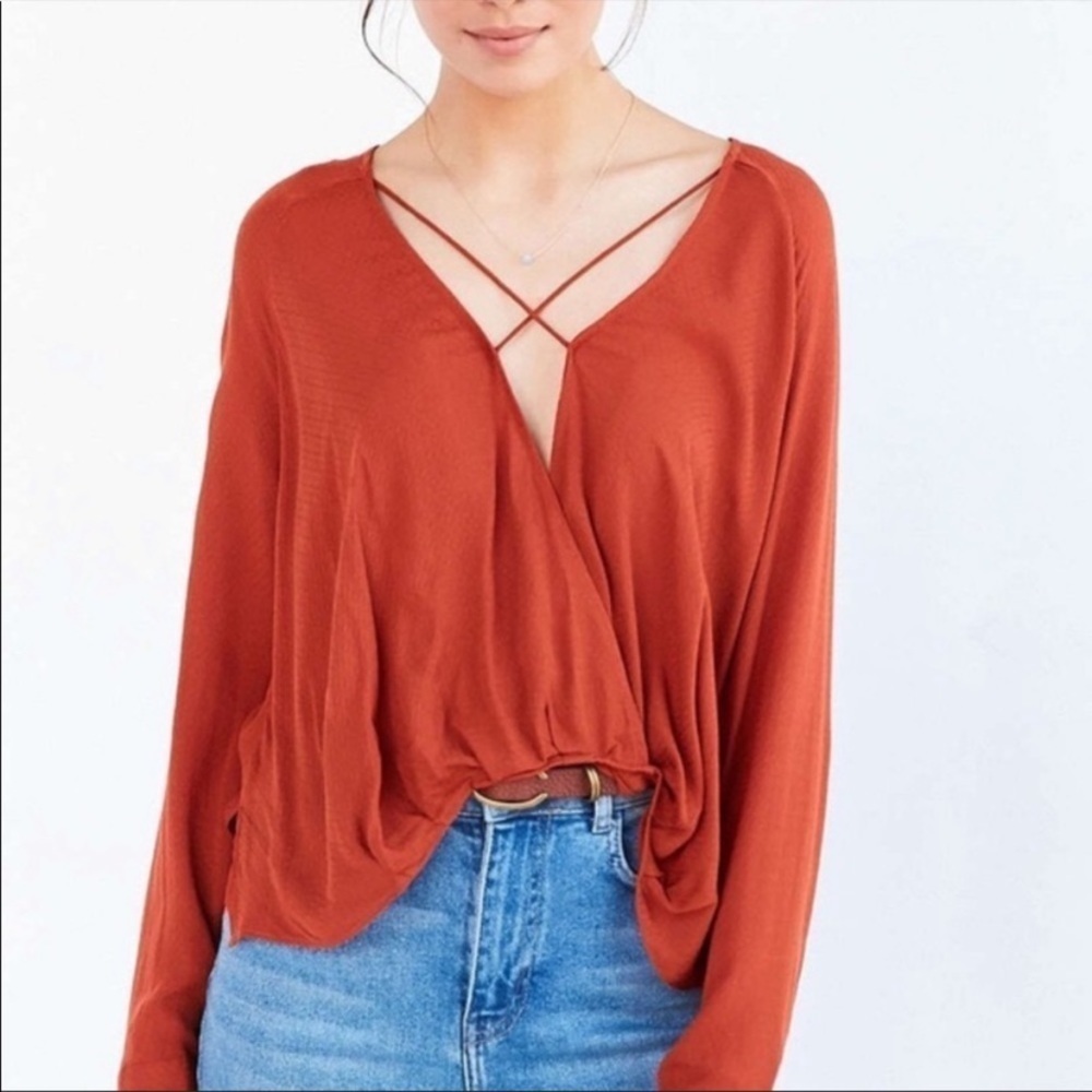 Silence + Noise Cross Wrap Front Top